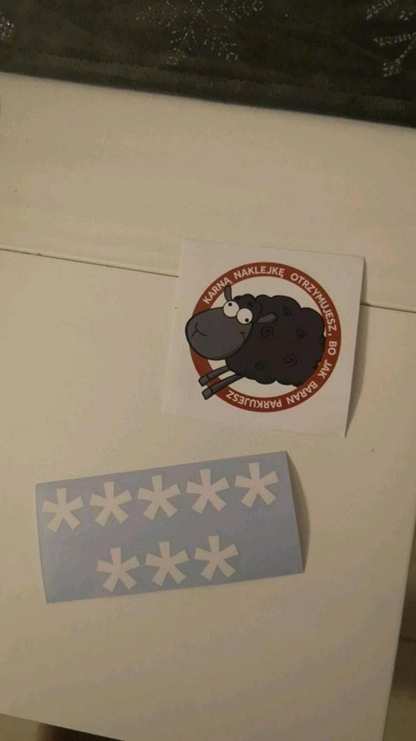 Naklejka 8 GWIAZDEK ***** PiS na samochód wodoodporna 5lat Sticky Studio