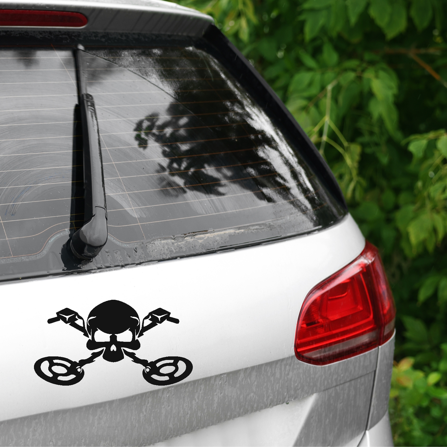 naklejka na auto z własnym wzorem czarna biała czerwona
