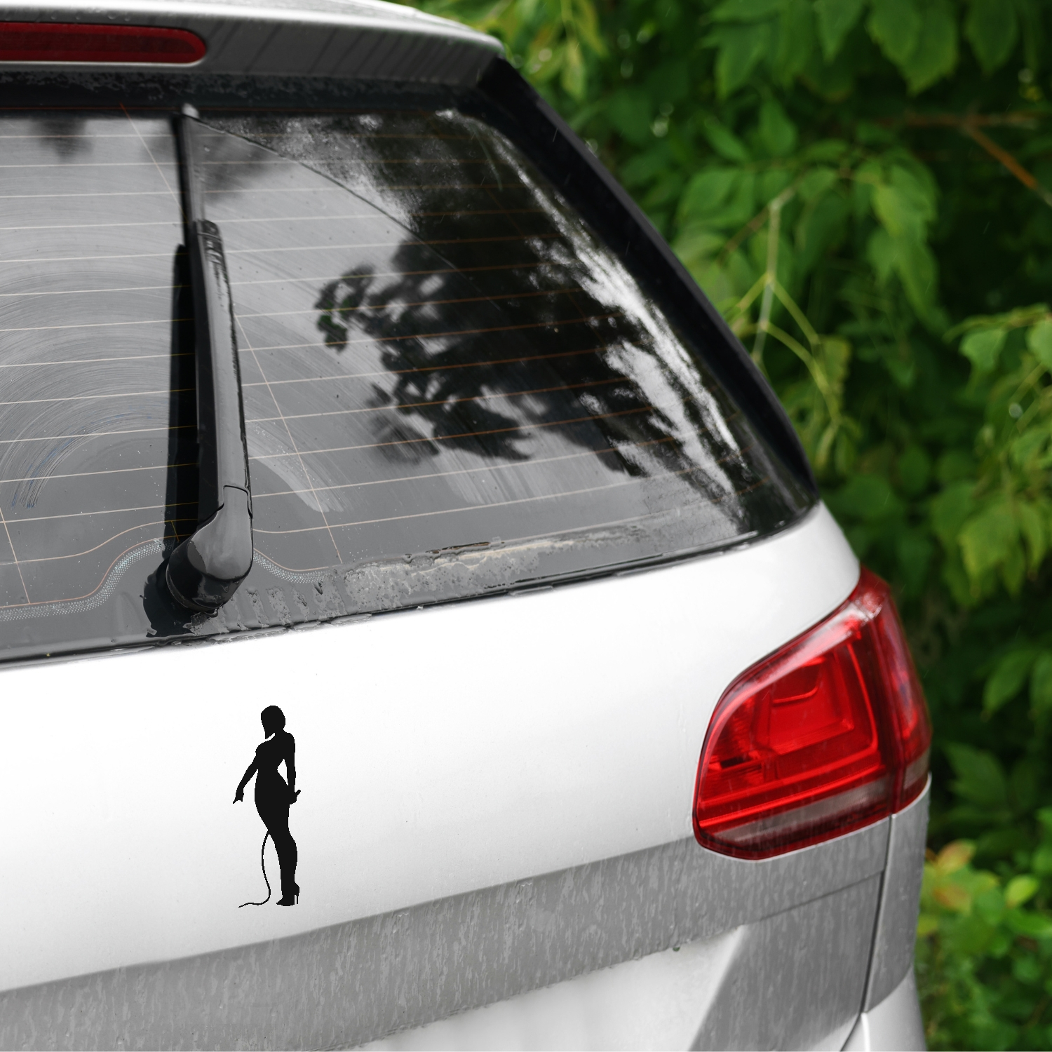 naklejka na auto z własnym wzorem czarna biała czerwona
